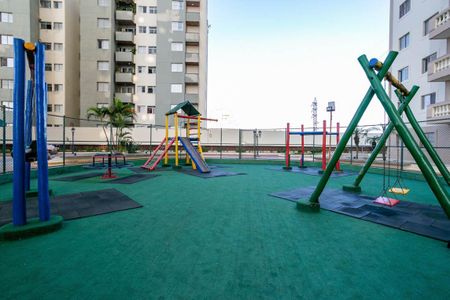 Apartamento à venda com 72m², 2 quartos e 1 vagaÁrea comum - Playground