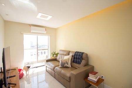 Apartamento à venda com 72m², 2 quartos e 1 vagaSala