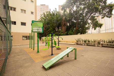 Apartamento à venda com 72m², 2 quartos e 1 vagaÁrea comum