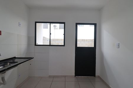 Casa de condomínio para alugar com 68m², 2 quartos e 2 vagasCozinha