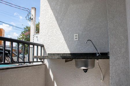 Apartamento para alugar com 60m², 2 quartos e 1 vagaSacada