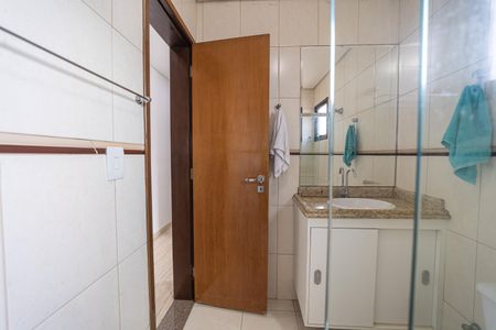 Casa à venda com 190m², 3 quartos e 6 vagasBanheiro