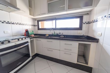 Casa à venda com 190m², 3 quartos e 6 vagasCozinha