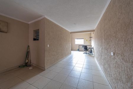 Casa à venda com 190m², 3 quartos e 6 vagasGaragem