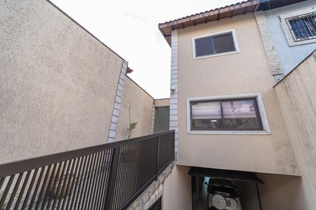 Casa à venda com 190m², 3 quartos e 6 vagasFachada