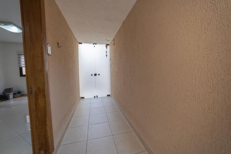 Casa à venda com 190m², 3 quartos e 6 vagasEntrada