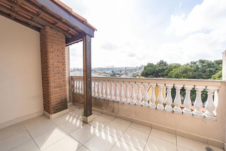 Casa à venda com 190m², 3 quartos e 6 vagasVaranda