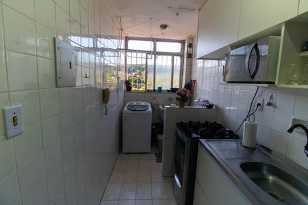 Apartamento à venda com 58m², 2 quartos e 1 vagaCozinha e Área de Serviço