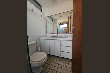 Apartamento para alugar com 75m², 2 quartos e 1 vagaBanheiro da Suíte