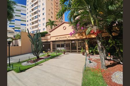 Apartamento para alugar com 75m², 2 quartos e 1 vagaFachada e portaria