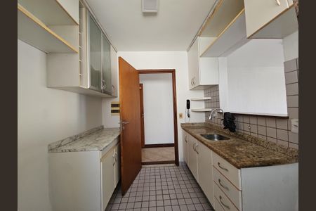 Apartamento para alugar com 75m², 2 quartos e 1 vagaCozinha