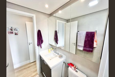Apartamento para alugar com 60m², 2 quartos e 1 vaga Apartamento para alugar com 60m², 2 quartos e 1 vagaBanheiro da Suíte