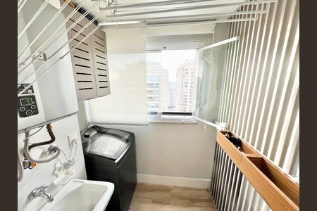 Apartamento para alugar com 60m², 2 quartos e 1 vaga Apartamento para alugar com 60m², 2 quartos e 1 vagaCozinha e Área de Serviço