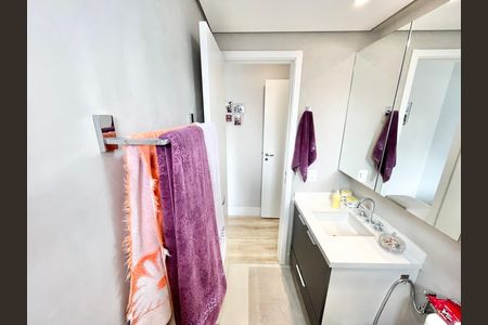 Apartamento para alugar com 60m², 2 quartos e 1 vaga Apartamento para alugar com 60m², 2 quartos e 1 vagaBanheiro da Suíte