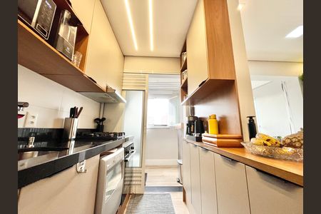 Apartamento para alugar com 60m², 2 quartos e 1 vaga Apartamento para alugar com 60m², 2 quartos e 1 vagaCozinha e Área de Serviço