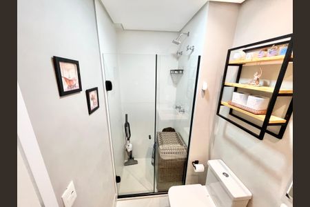 Apartamento para alugar com 60m², 2 quartos e 1 vaga Apartamento para alugar com 60m², 2 quartos e 1 vagaBanheiro