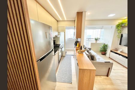Apartamento para alugar com 60m², 2 quartos e 1 vaga Apartamento para alugar com 60m², 2 quartos e 1 vagaCozinha e Área de Serviço