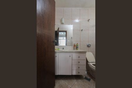 Casa à venda com 400m², 5 quartos e 4 vagas Casa à venda com 400m², 5 quartos e 4 vagasBanheiro da Suíte 2