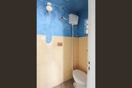 Casa à venda com 400m², 5 quartos e 4 vagas Casa à venda com 400m², 5 quartos e 4 vagasBanheiro de Serviço