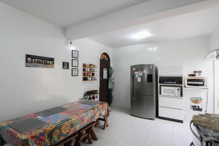Casa à venda com 400m², 5 quartos e 4 vagas Casa à venda com 400m², 5 quartos e 4 vagasCozinha