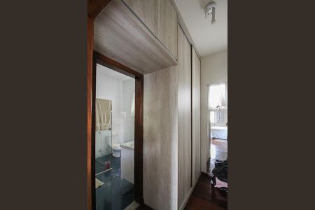 Casa à venda com 400m², 5 quartos e 4 vagas Casa à venda com 400m², 5 quartos e 4 vagasCloset da suíte 1