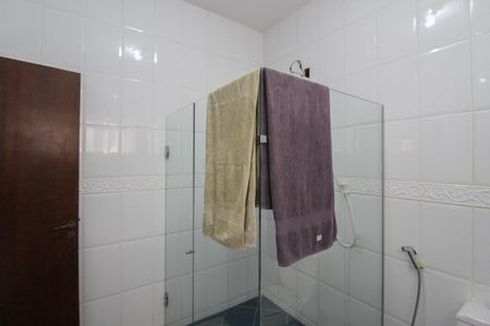 Casa à venda com 400m², 5 quartos e 4 vagas Casa à venda com 400m², 5 quartos e 4 vagasBanheiro da Suíte 1