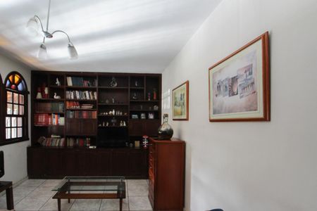 Casa à venda com 400m², 5 quartos e 4 vagas Casa à venda com 400m², 5 quartos e 4 vagasSala 1