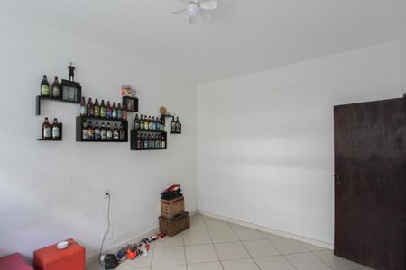 Casa à venda com 400m², 5 quartos e 4 vagas Casa à venda com 400m², 5 quartos e 4 vagasQuarto 2