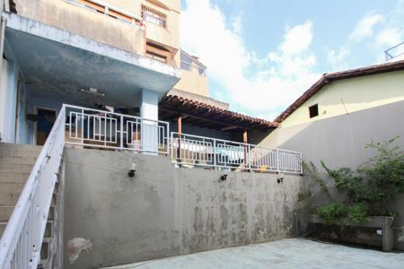 Casa à venda com 400m², 5 quartos e 4 vagas Casa à venda com 400m², 5 quartos e 4 vagasÁrea Gourmet e serviço