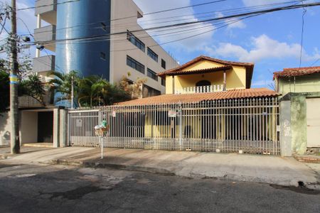 Fachada de casa à venda com 5 quartos, 400m² em Liberdade, Belo Horizonte