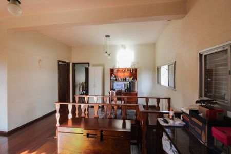 Casa à venda com 400m², 5 quartos e 4 vagas Casa à venda com 400m², 5 quartos e 4 vagasSala 3