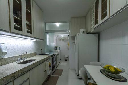 Apartamento à venda com 106m², 3 quartos e 2 vagasCozinha