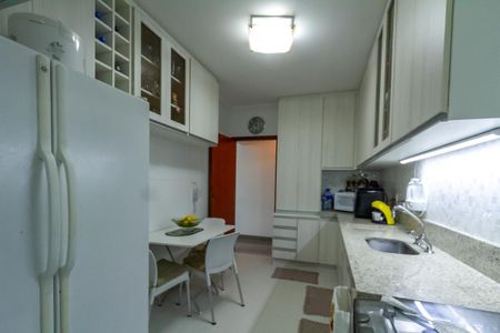 Apartamento à venda com 106m², 3 quartos e 2 vagasCozinha
