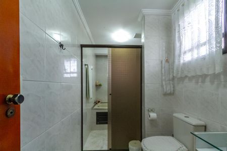 Apartamento à venda com 106m², 3 quartos e 2 vagasBanheiro da Suíte 1