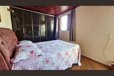 Casa à venda com 110m², 2 quartos e 2 vagasQuarto