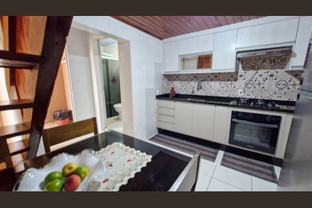 Casa à venda com 110m², 2 quartos e 2 vagasCozinha