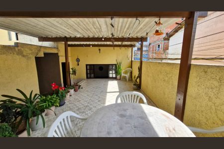 Casa à venda com 110m², 2 quartos e 2 vagasChurrasqueira