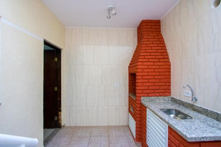 Casa à venda com 220m², 3 quartos e 4 vagasÁrea de serviço/Espaço gourmet