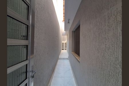 Casa à venda com 250m², 3 quartos e 2 vagasCorredor 