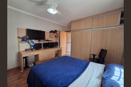 Casa à venda com 250m², 3 quartos e 2 vagasQuarto 2