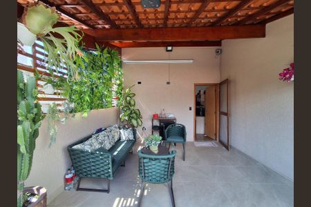 Casa à venda com 250m², 3 quartos e 2 vagasVaranda quarto 2