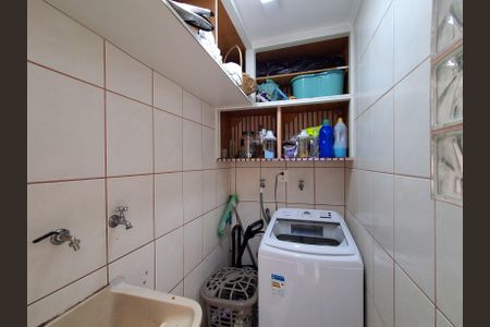 Casa à venda com 250m², 3 quartos e 2 vagasÁrea de Serviço 