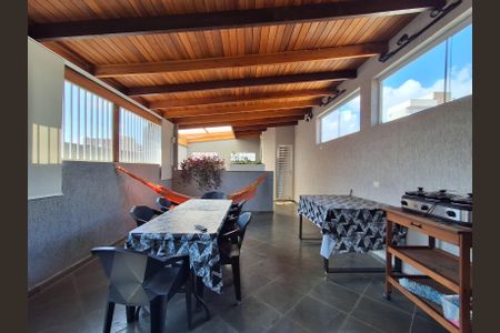 Casa à venda com 250m², 3 quartos e 2 vagasÁrea gourmet 