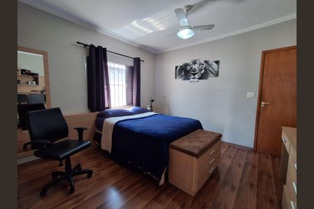 Casa à venda com 250m², 3 quartos e 2 vagasQuarto 2
