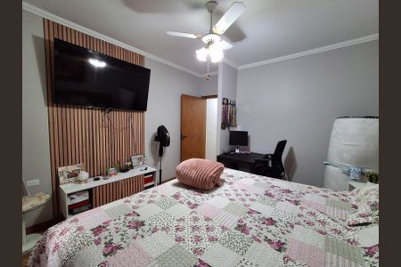 Casa à venda com 250m², 3 quartos e 2 vagasSuíte 