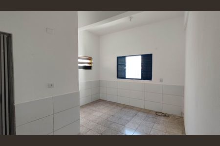 Quarto de casa para alugar com 1 quarto, 60m² em Jardim Helena, Ferraz de Vasconcelos