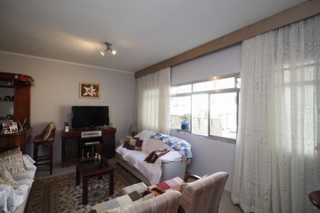 Casa à venda com 492m², 2 quartos e 2 vagasSala 