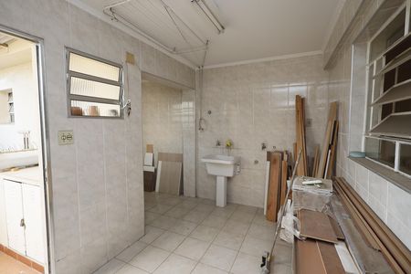 Casa à venda com 492m², 2 quartos e 2 vagasÁrea de Serviço