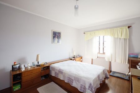 Casa à venda com 492m², 2 quartos e 2 vagasQuarto 2 casa 1