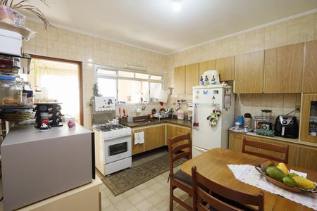 Casa à venda com 492m², 2 quartos e 2 vagasCozinha casa 1